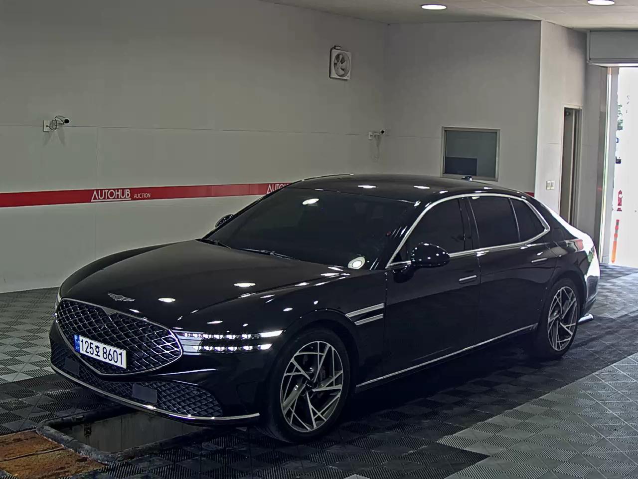 2023 - genesis g90