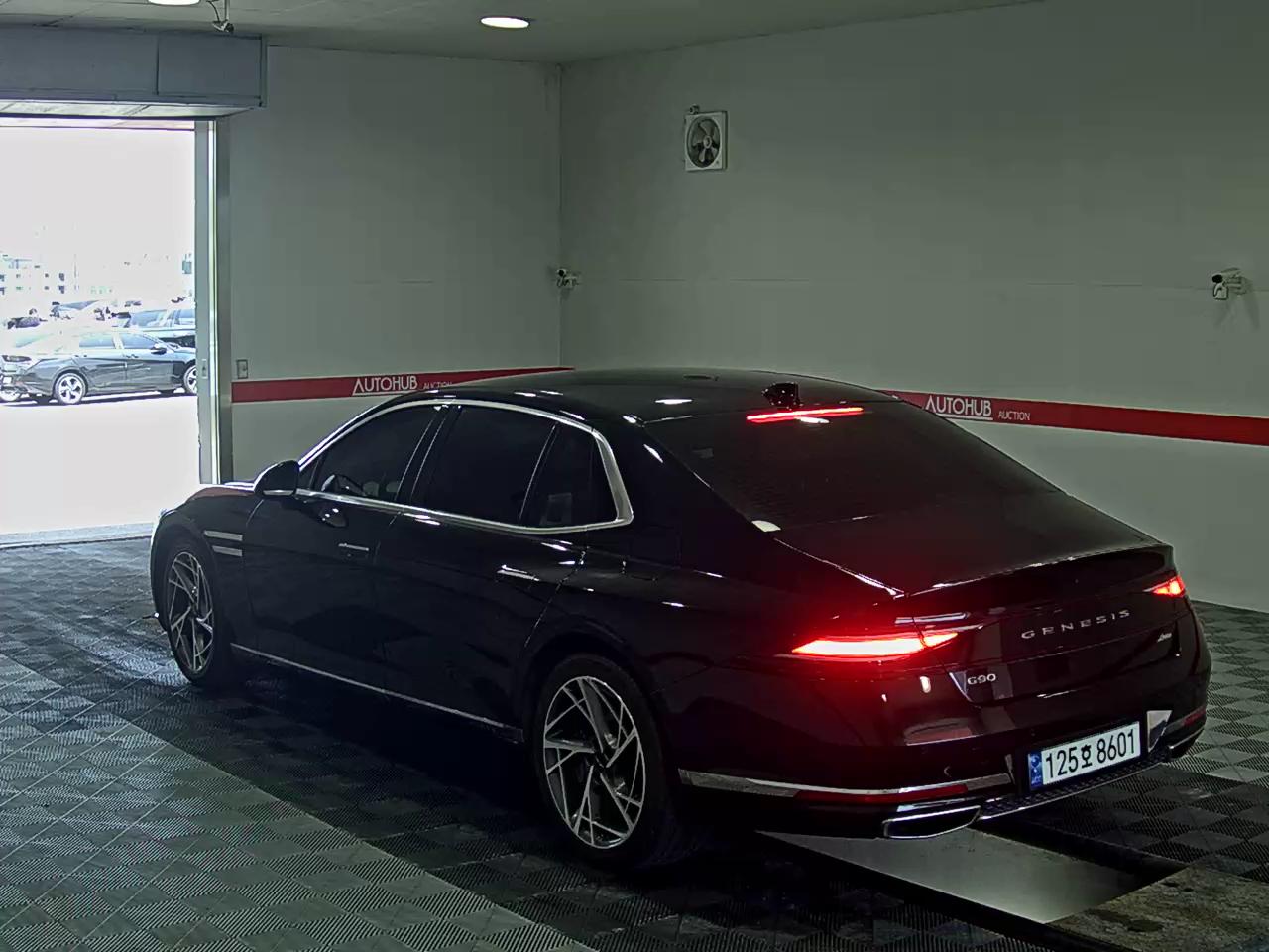 2023 - genesis g90