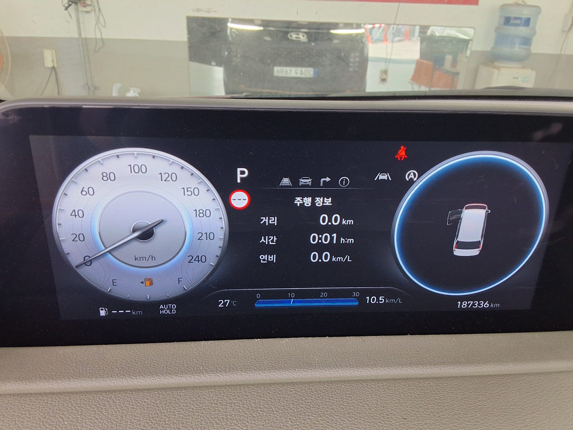 2025 - hyundai staria