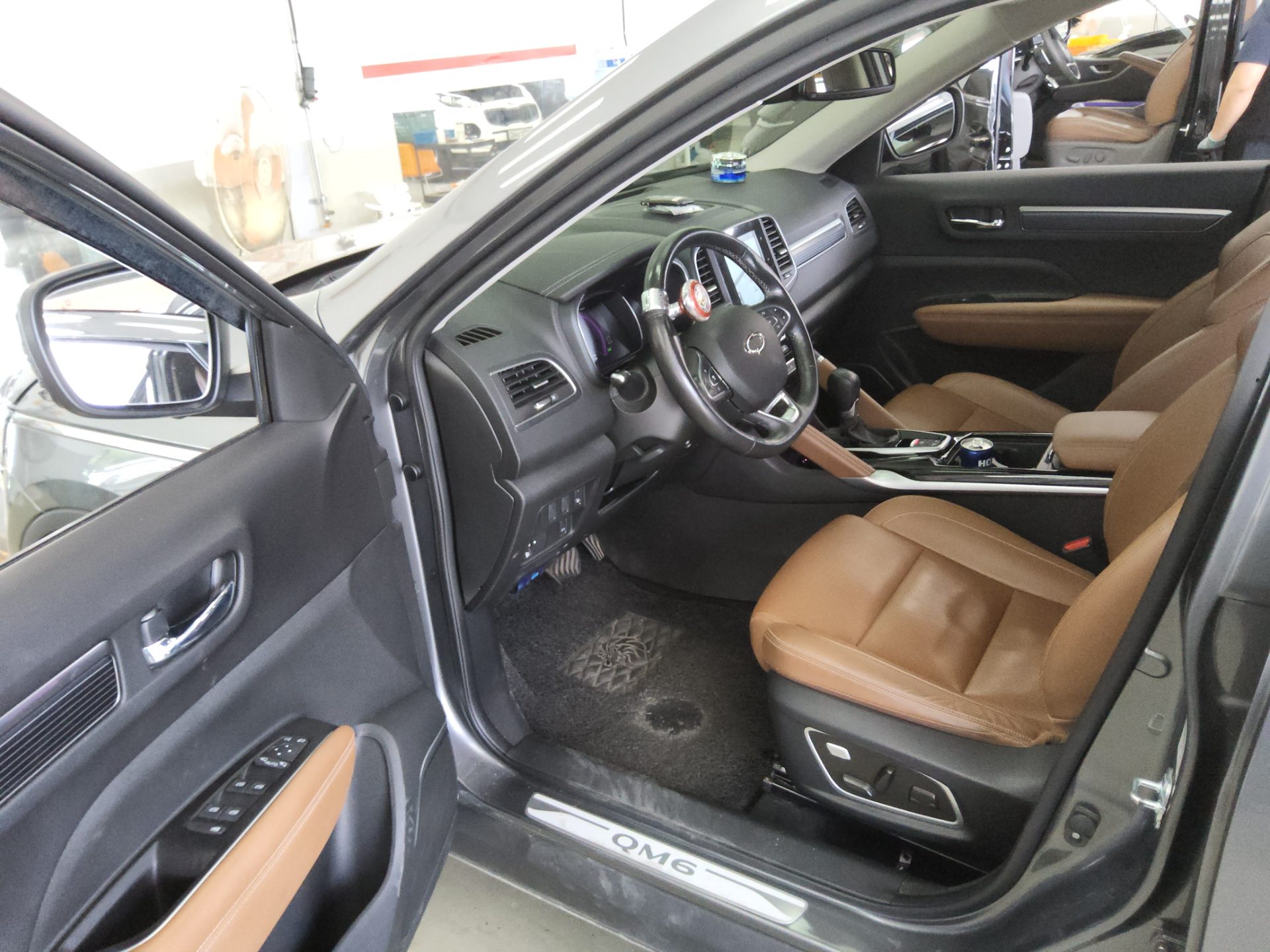 2023 - renault qm6