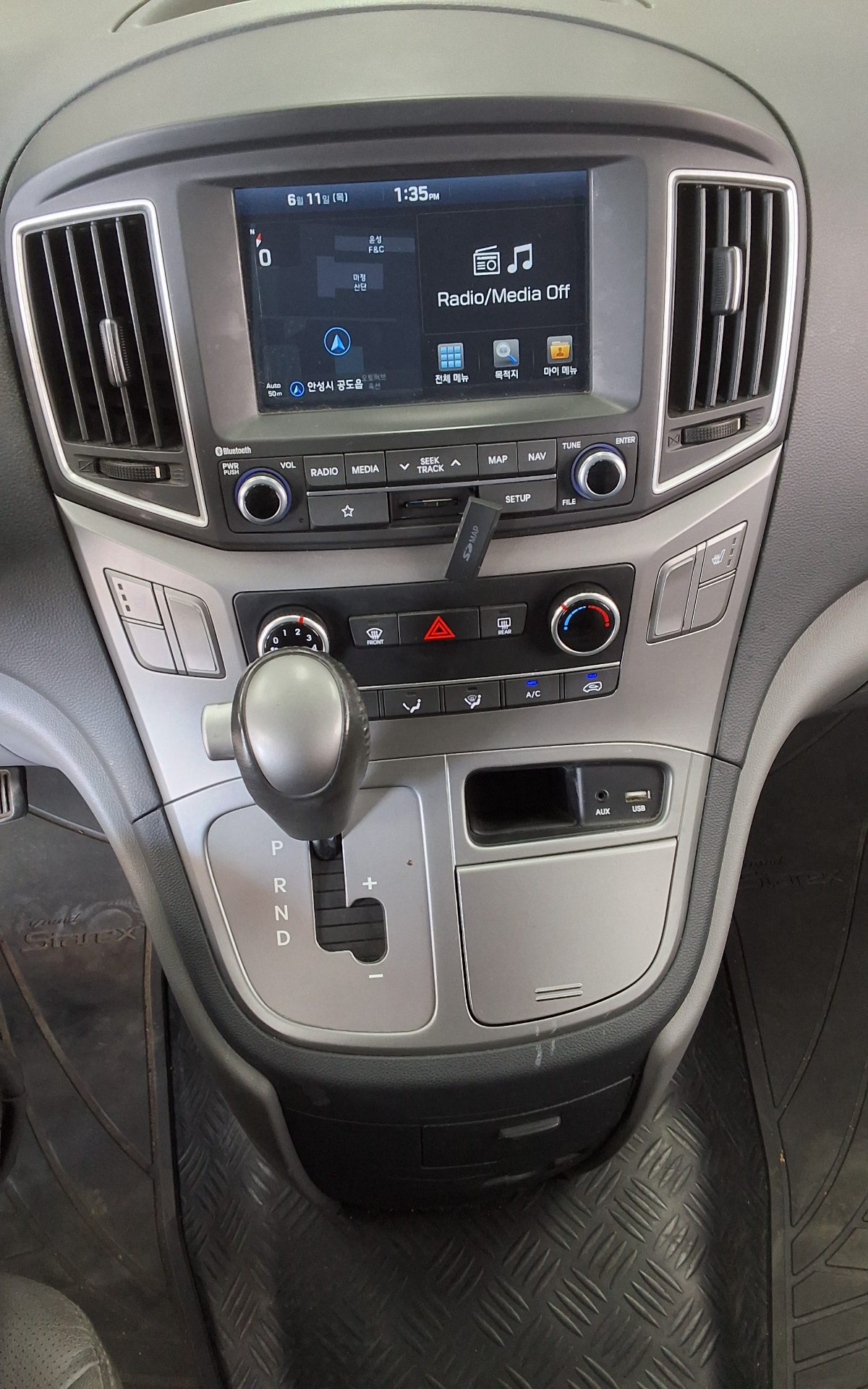 2019 - hyundai grand starex