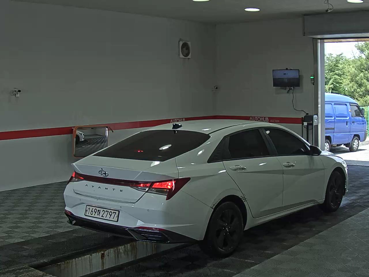 2023 - hyundai avante