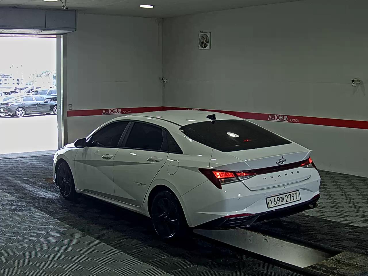 2023 - hyundai avante