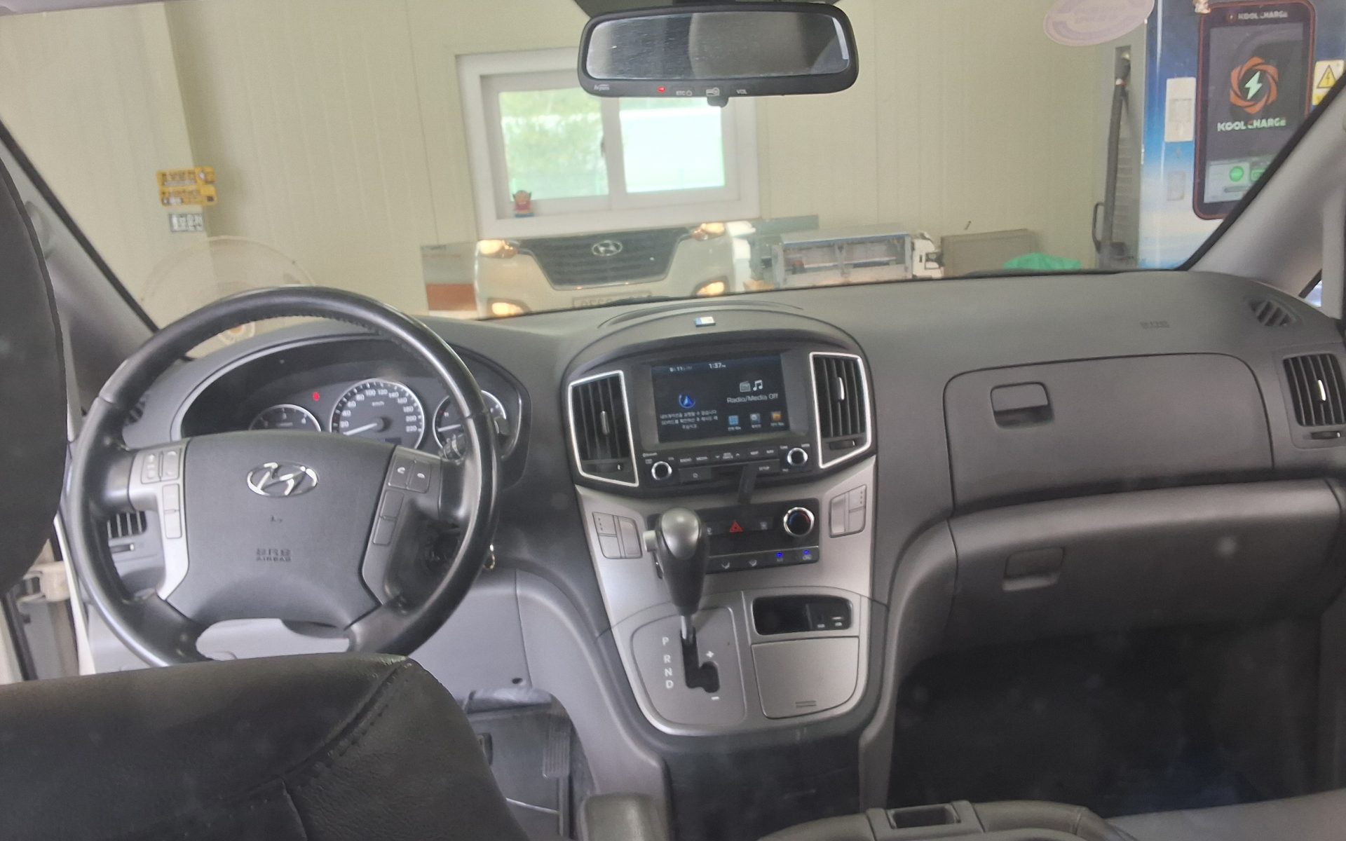 2019 - hyundai grand starex