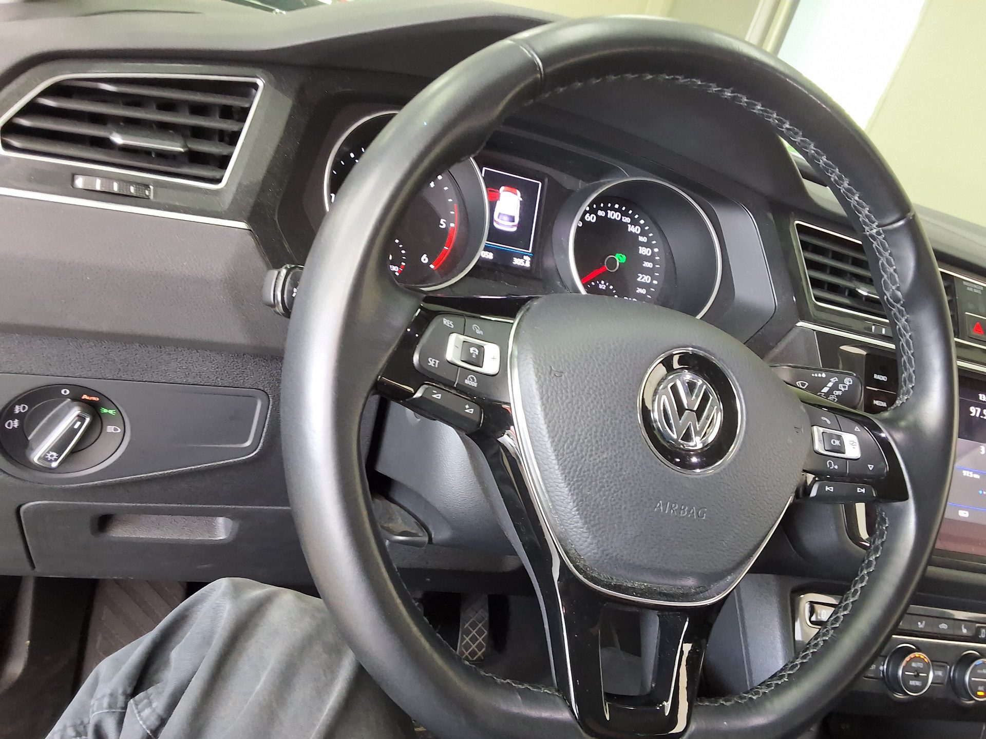 2018 - volkswagen tiguan