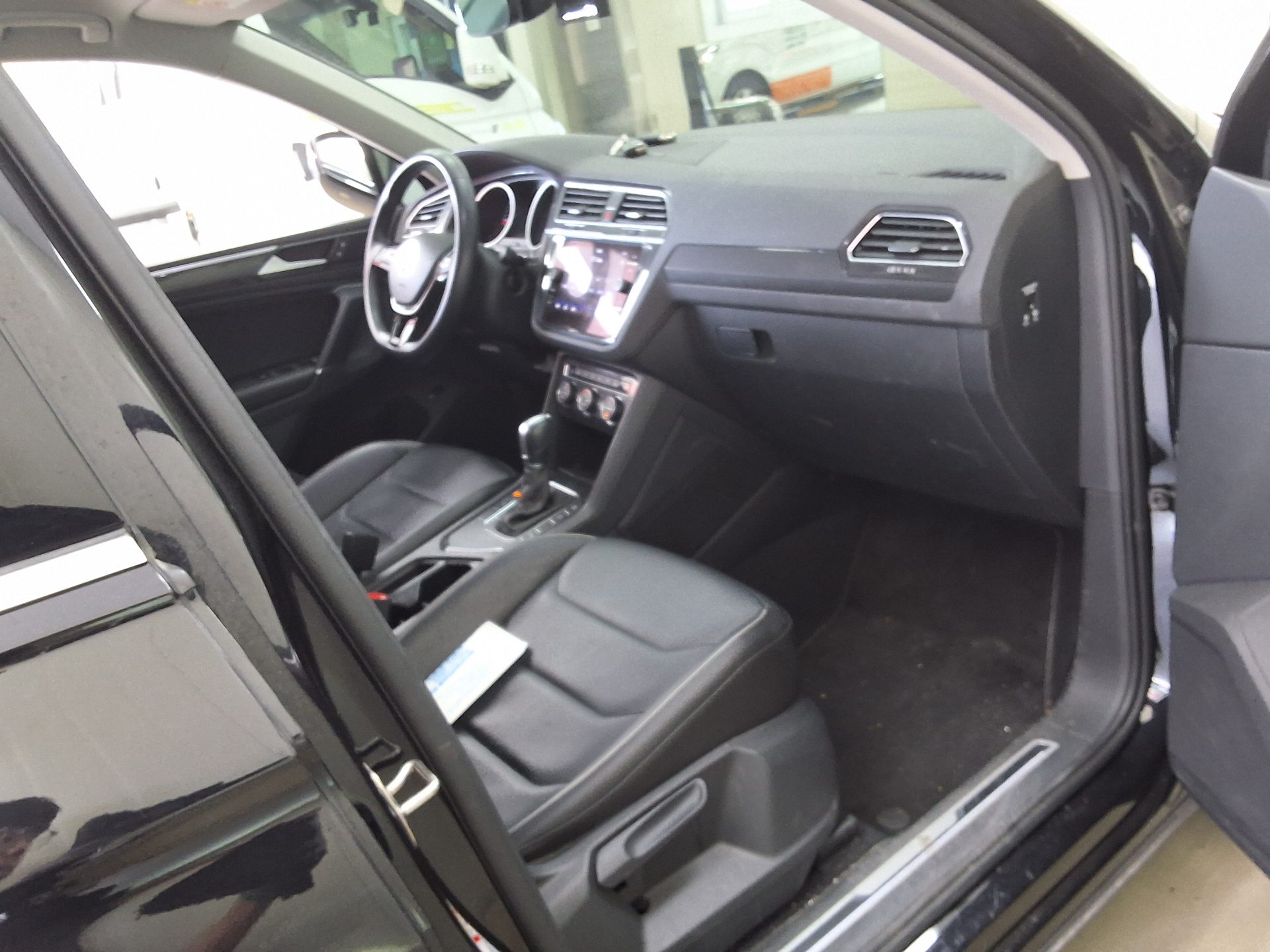 2018 - volkswagen tiguan