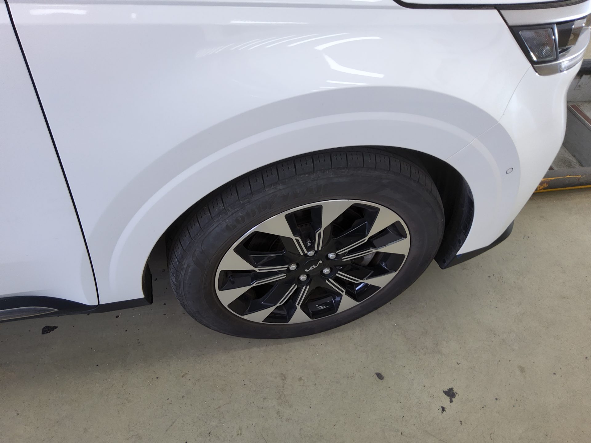 2023 - kia carnival