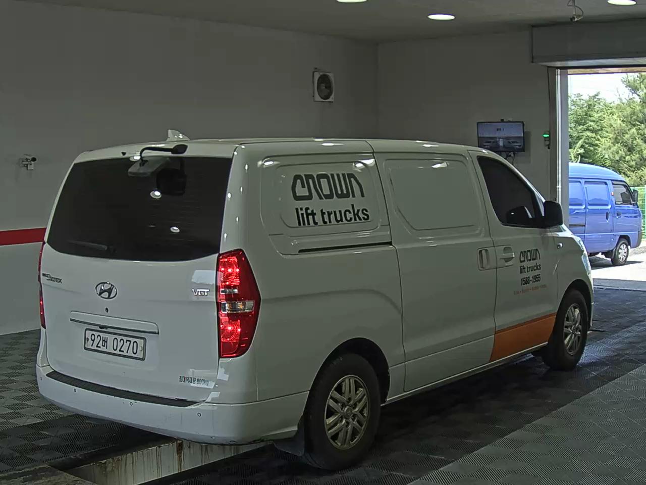 2019 - hyundai grand starex
