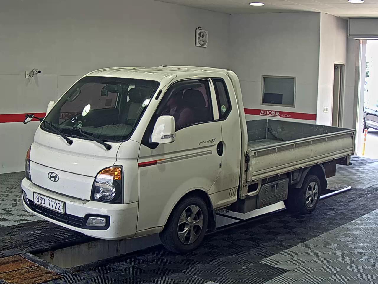 HYUNDAI PORTER II SUPER CAB EXTRA WHEELBASE