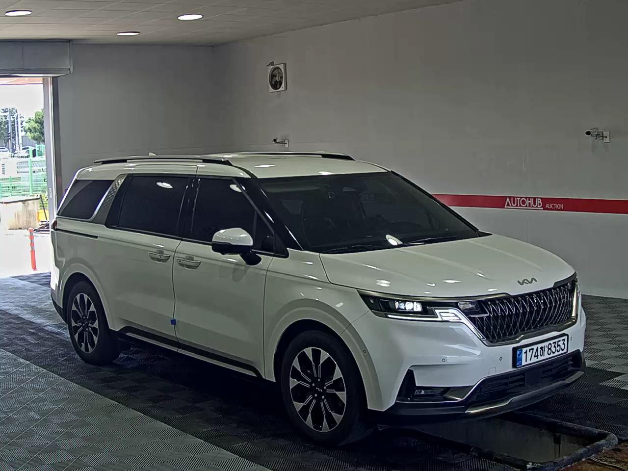 2023 - kia carnival
