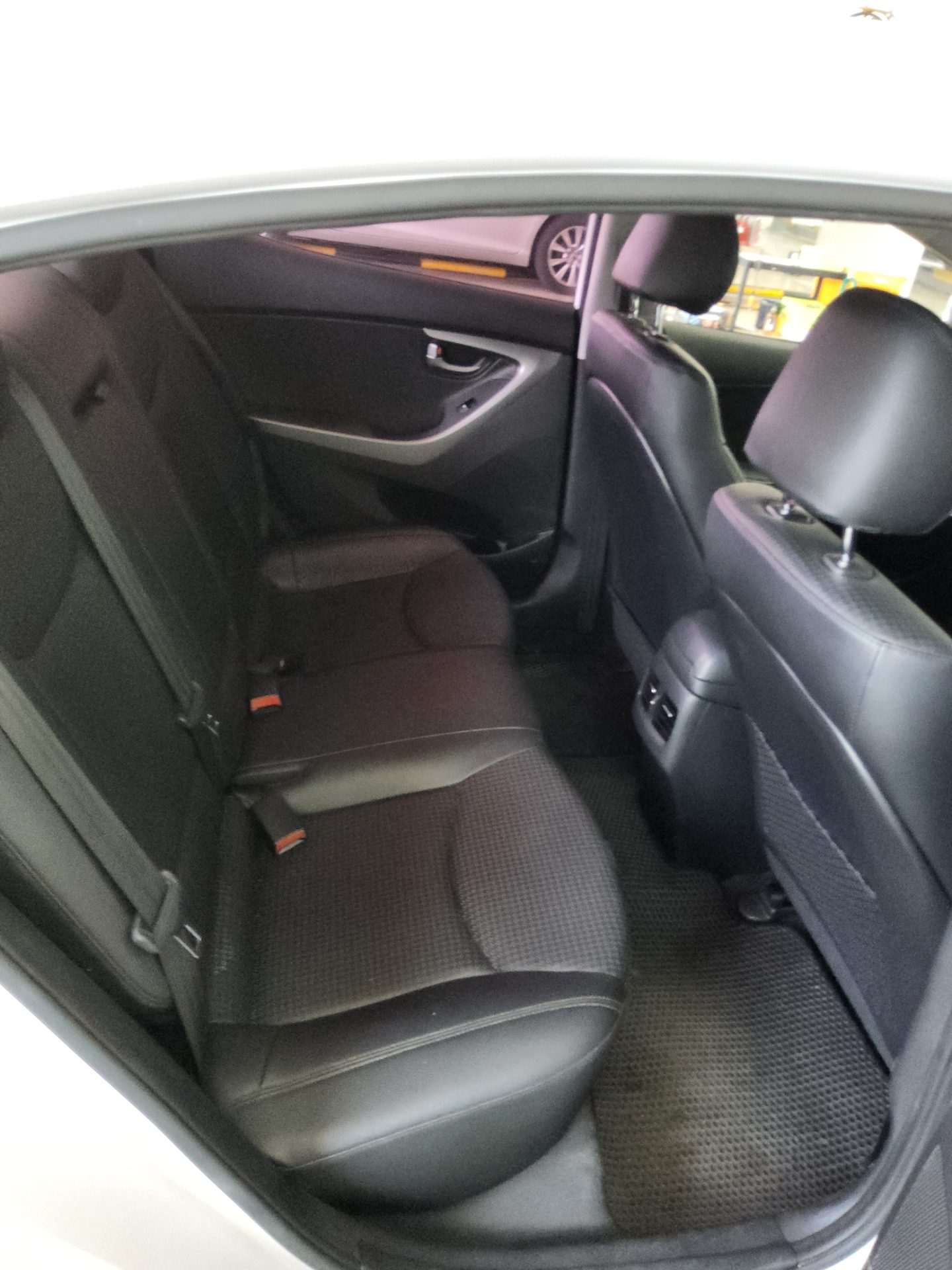 2015 - hyundai avante