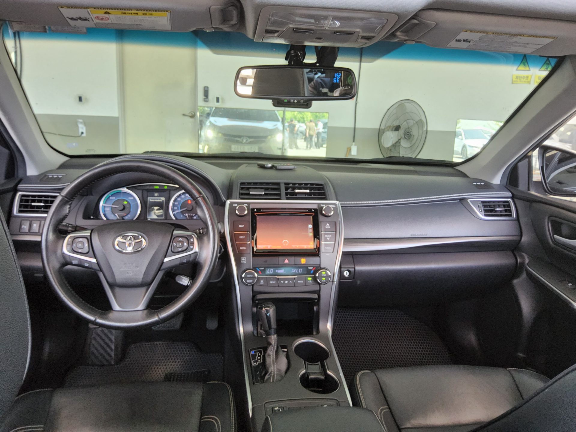 2016 - toyota camry