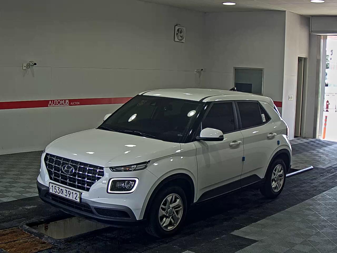 2021 - hyundai venue