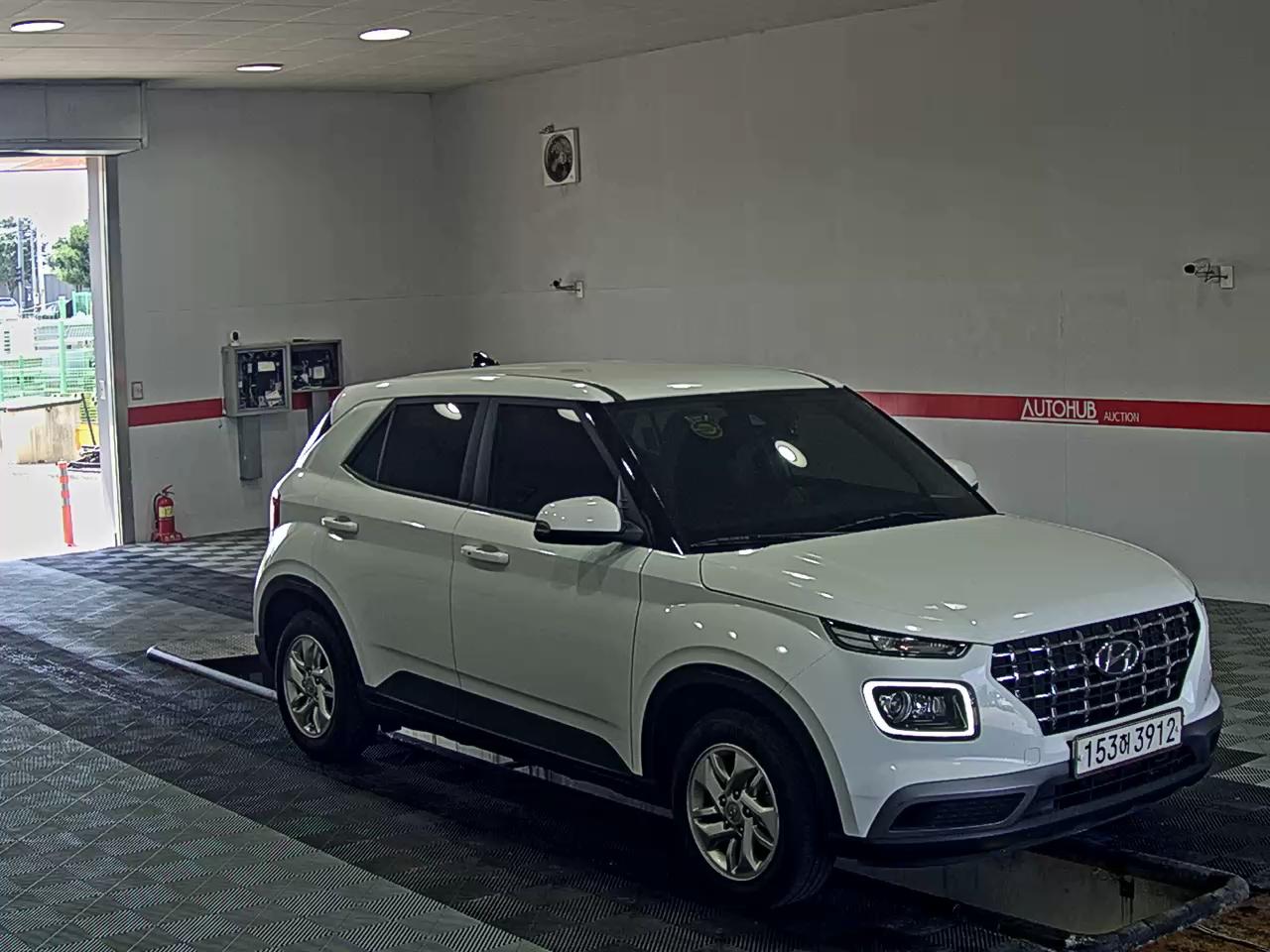 2021 - hyundai venue
