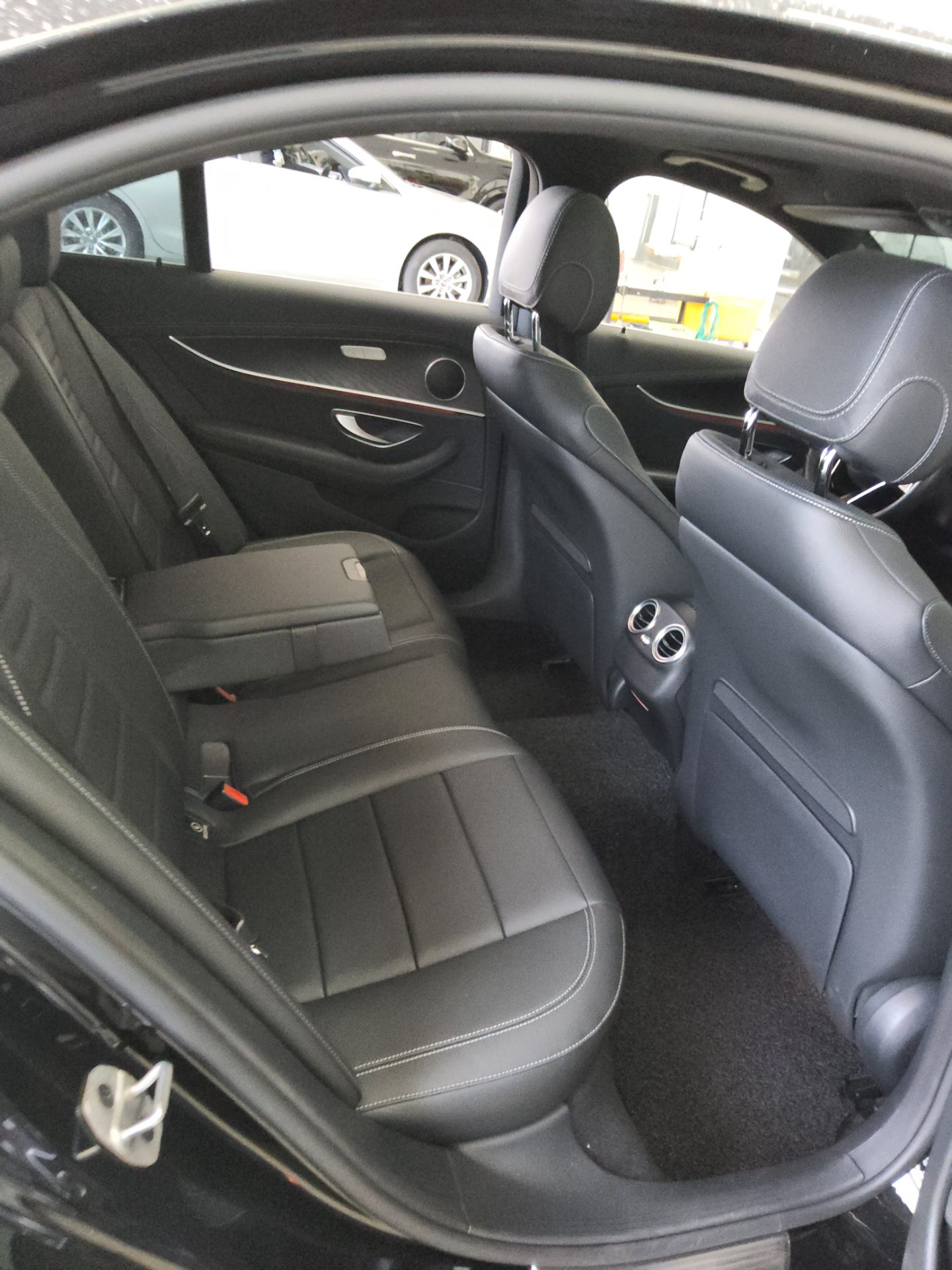2023 - mercedes-benz e250
