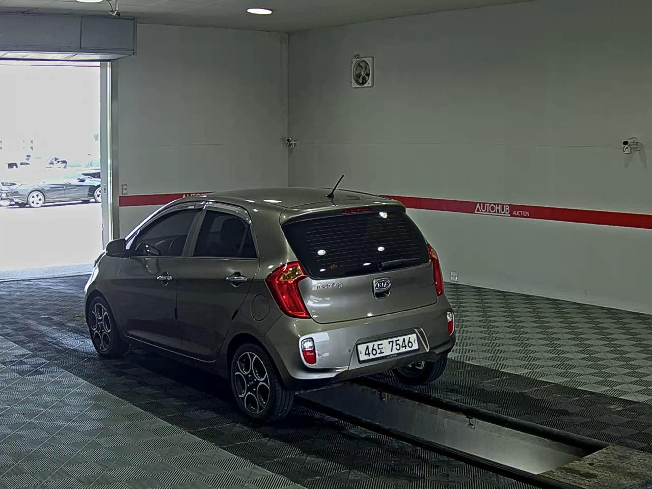 2012 - kia morning