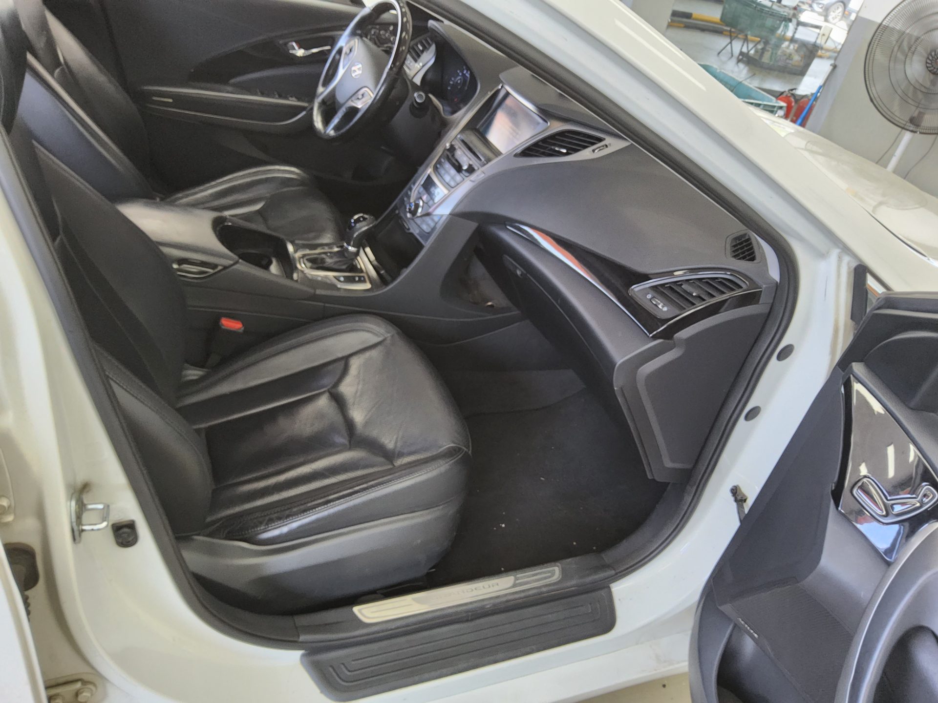 2014 - hyundai grandeur