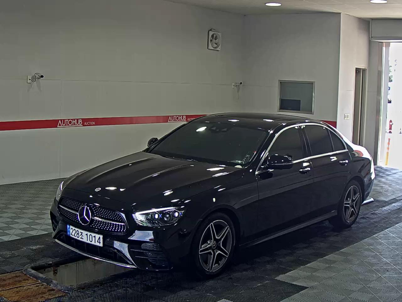 MERCEDES-BENZ CLASS (5TH GEN) E250 AMG