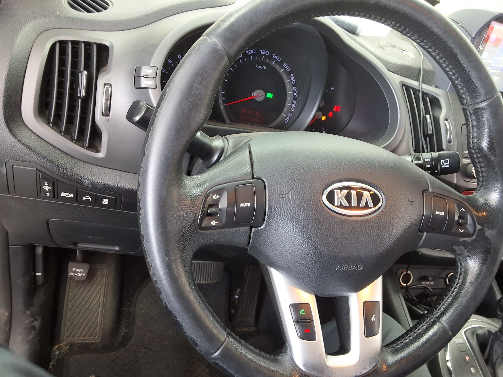 2011 - kia sportage