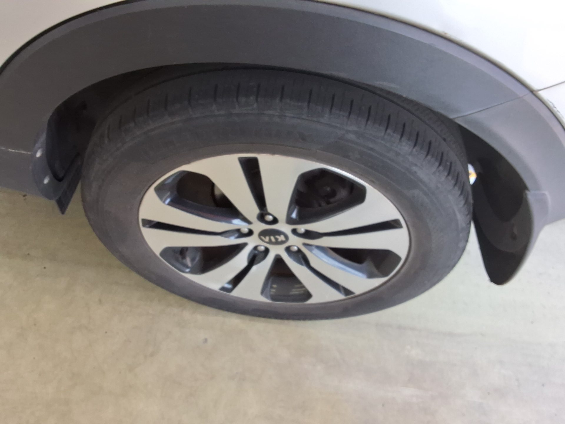 2011 - kia sportage