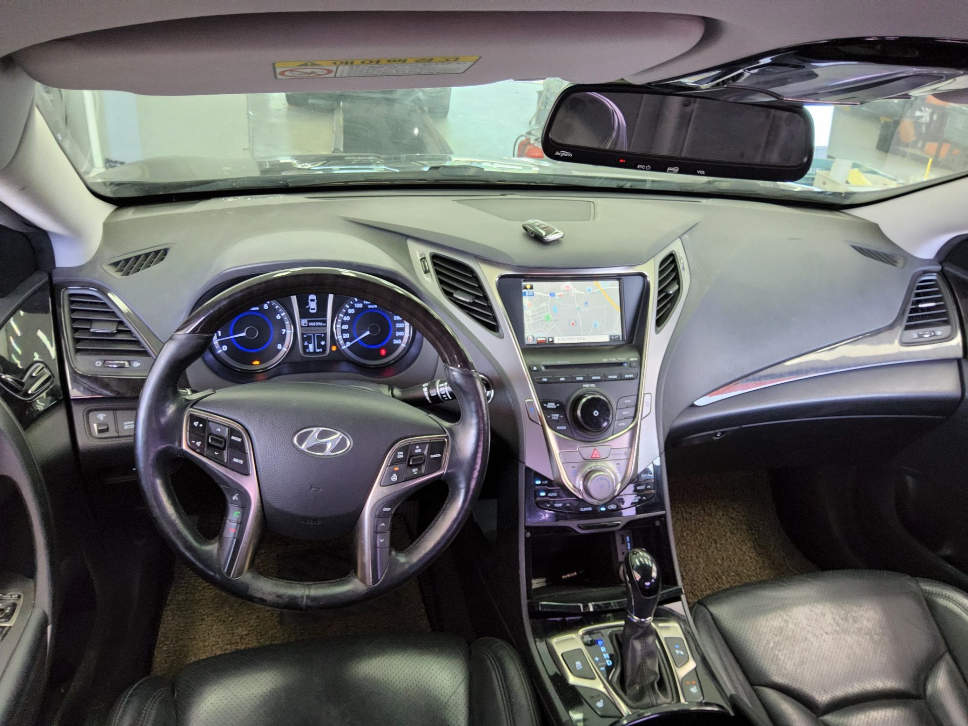 2012 - hyundai grandeur