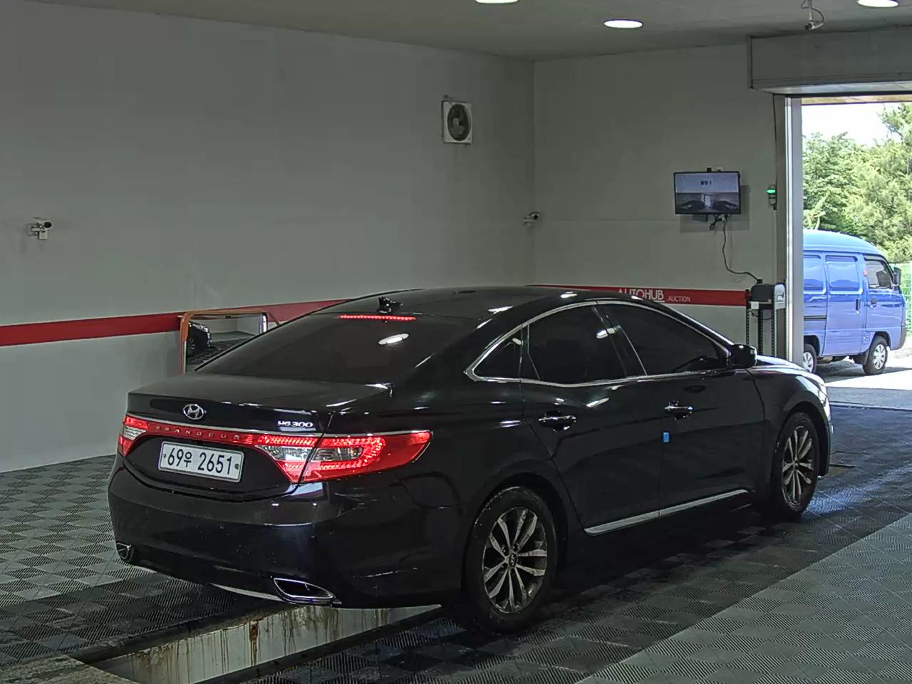 2012 - hyundai grandeur