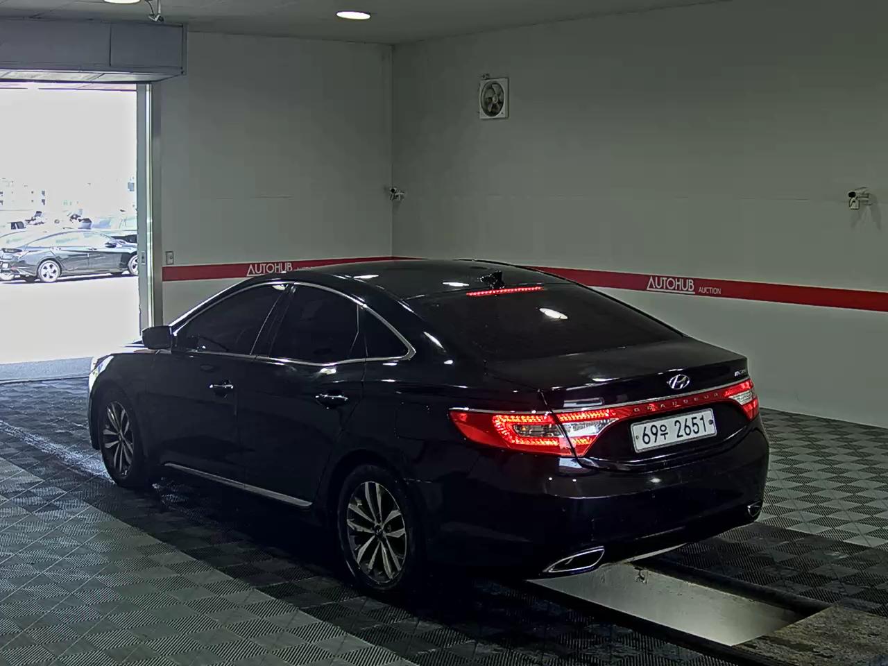 2012 - hyundai grandeur