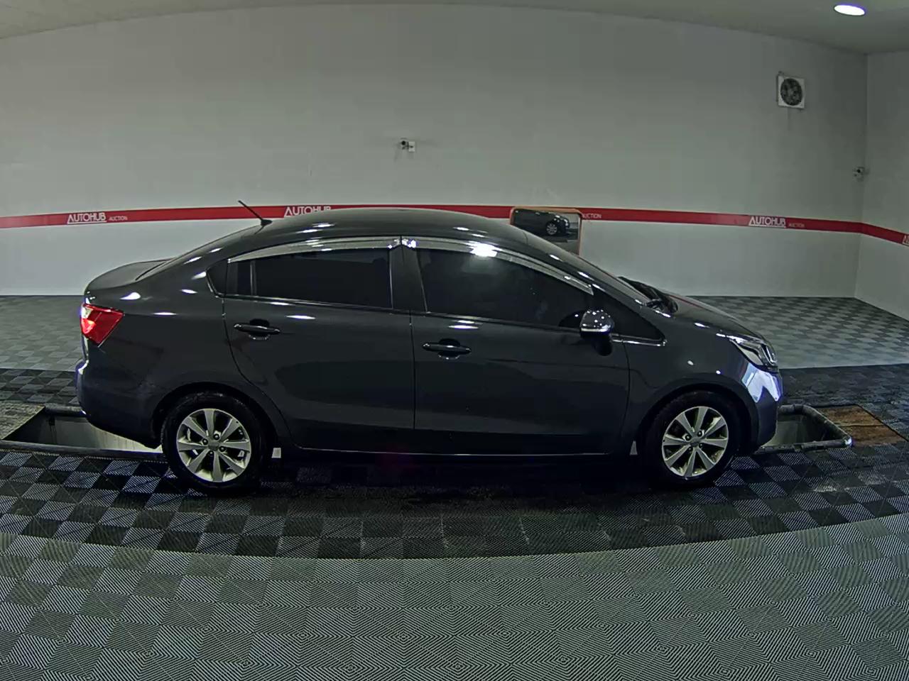 2012 - kia pride