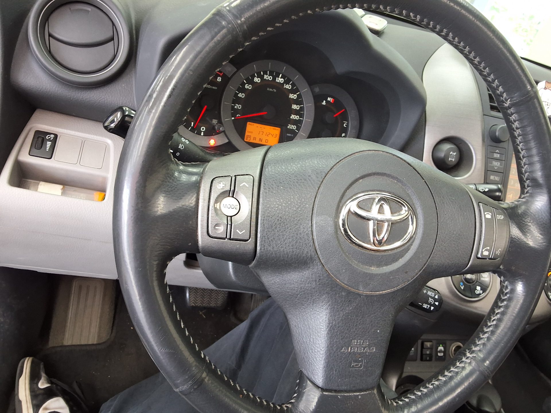 2010 - toyota rav4