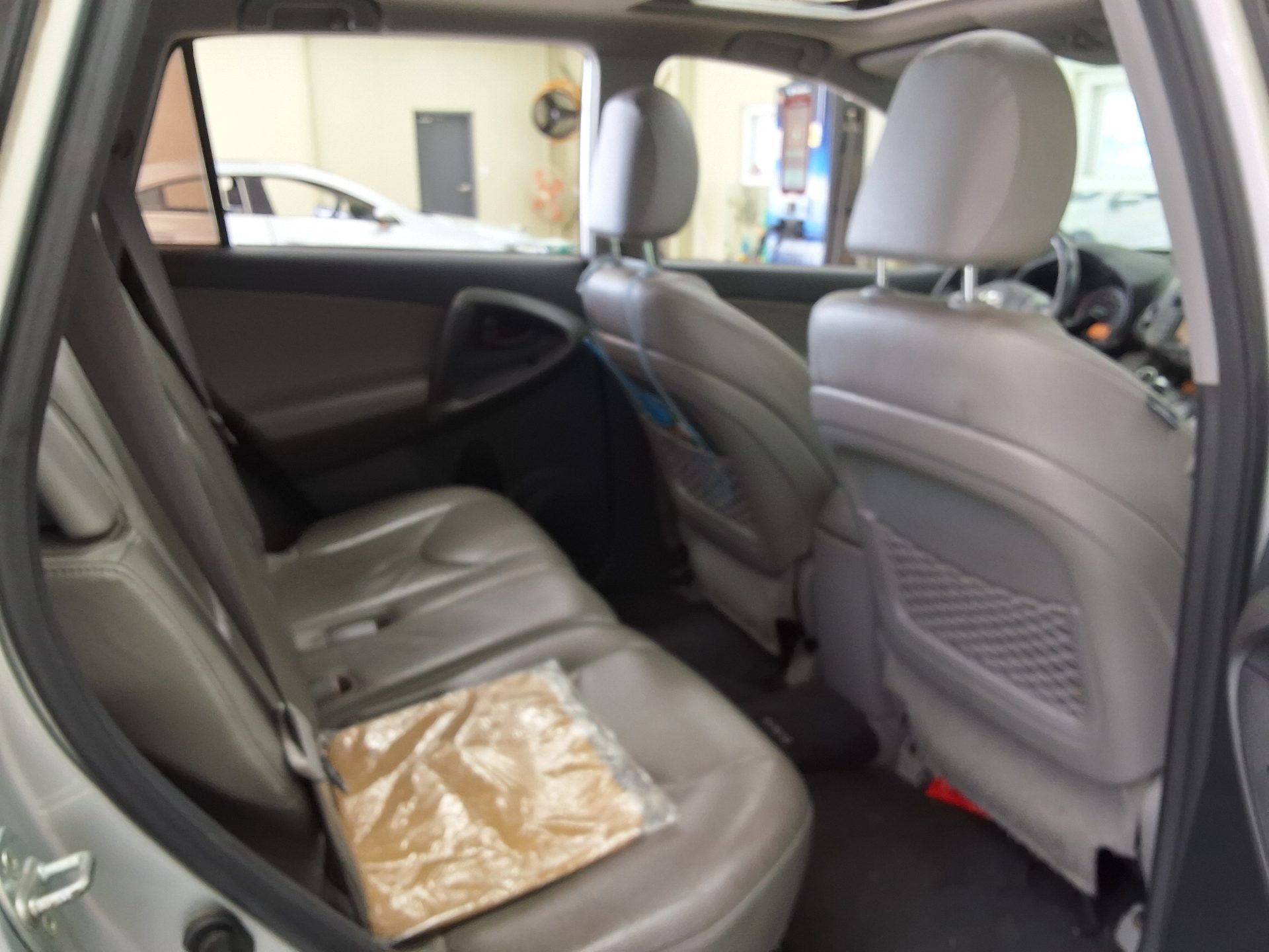 2010 - toyota rav4