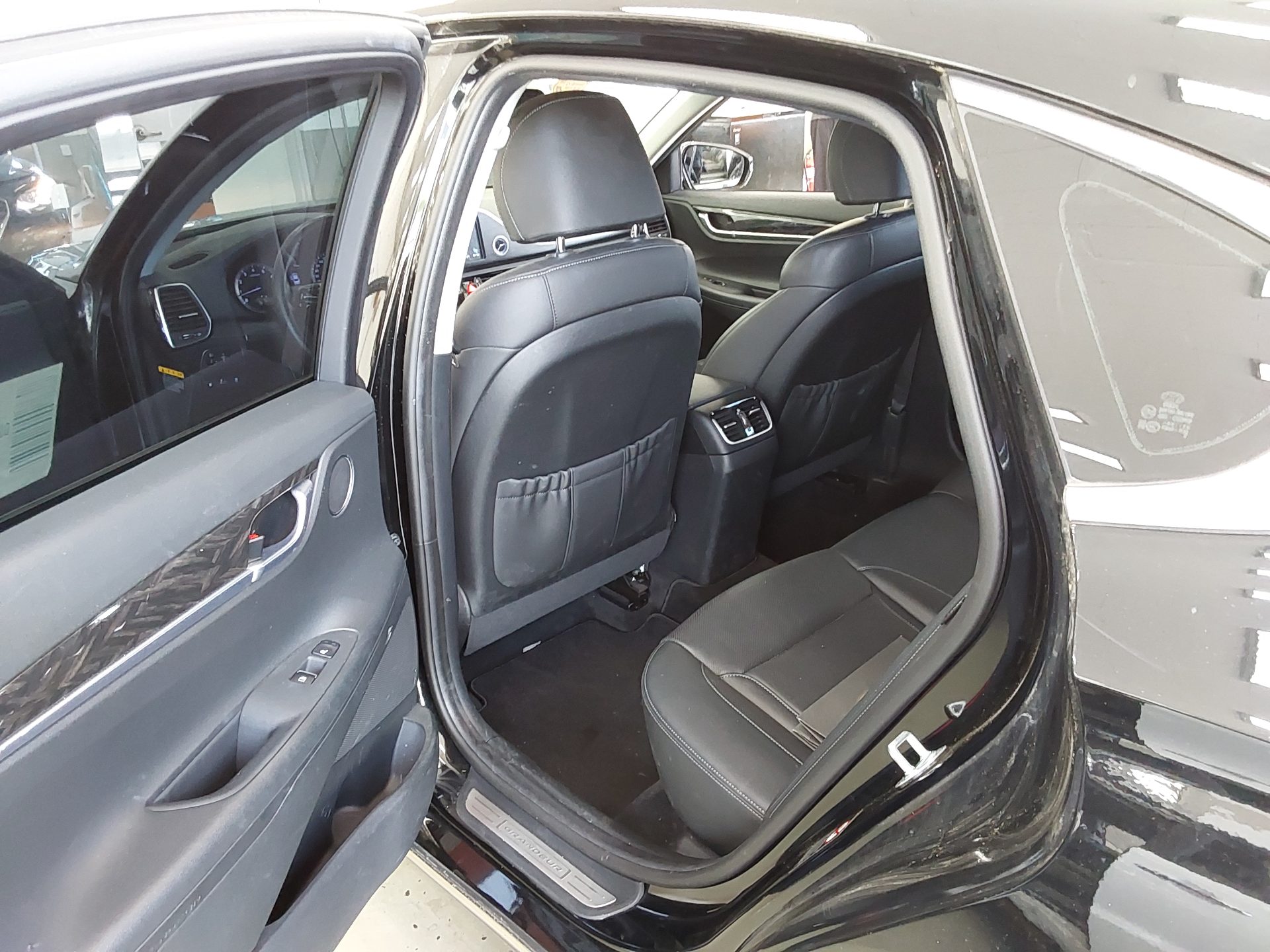 2017 - hyundai grandeur