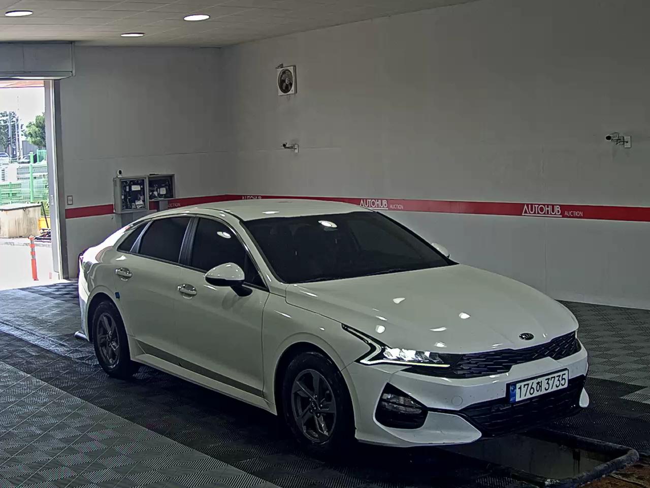 2021 - kia k5