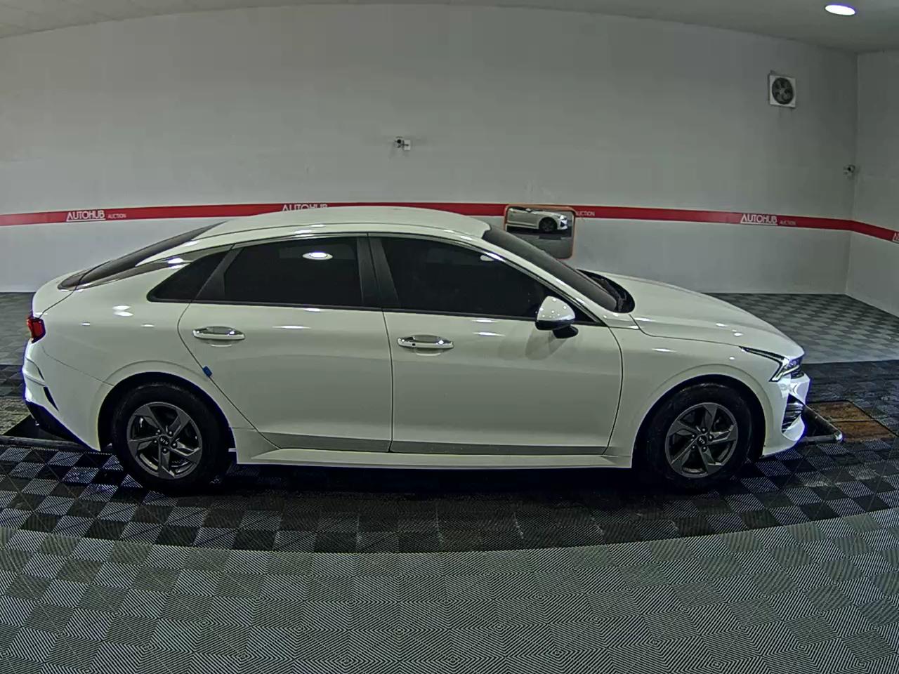 2021 - kia k5