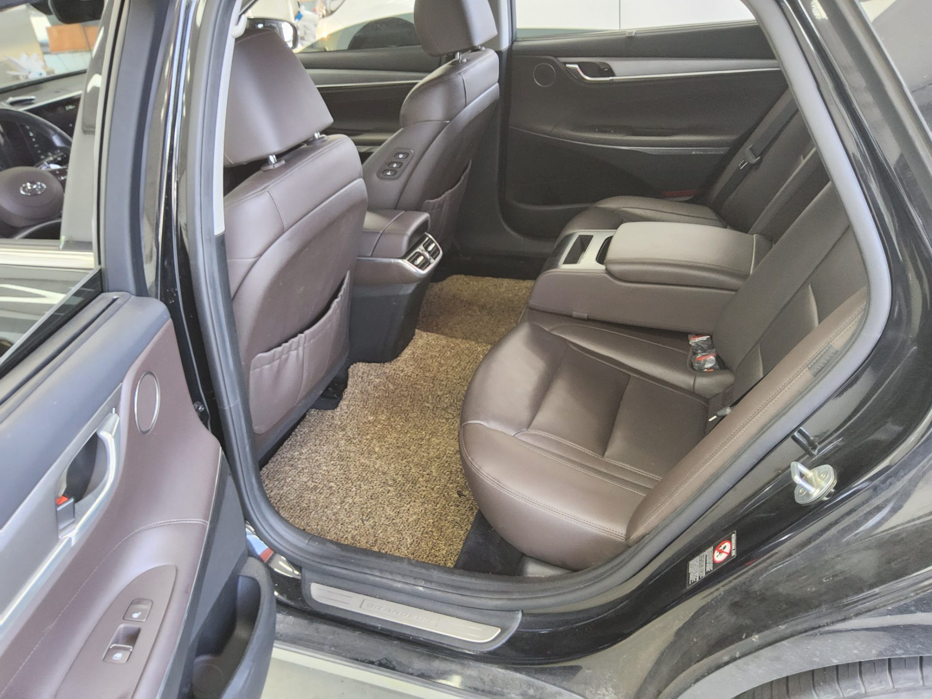 2021 - hyundai grandeur