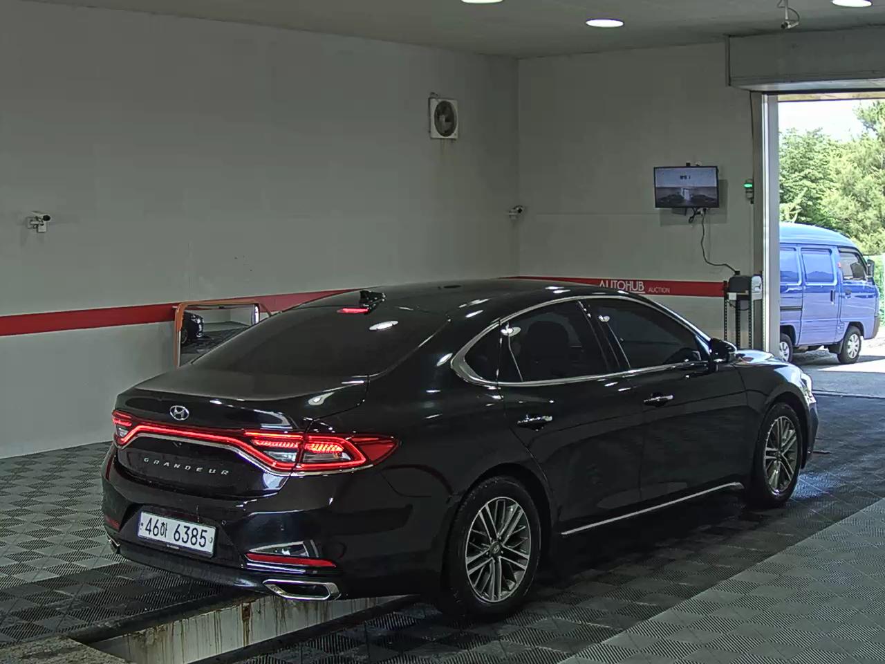 2017 - hyundai grandeur