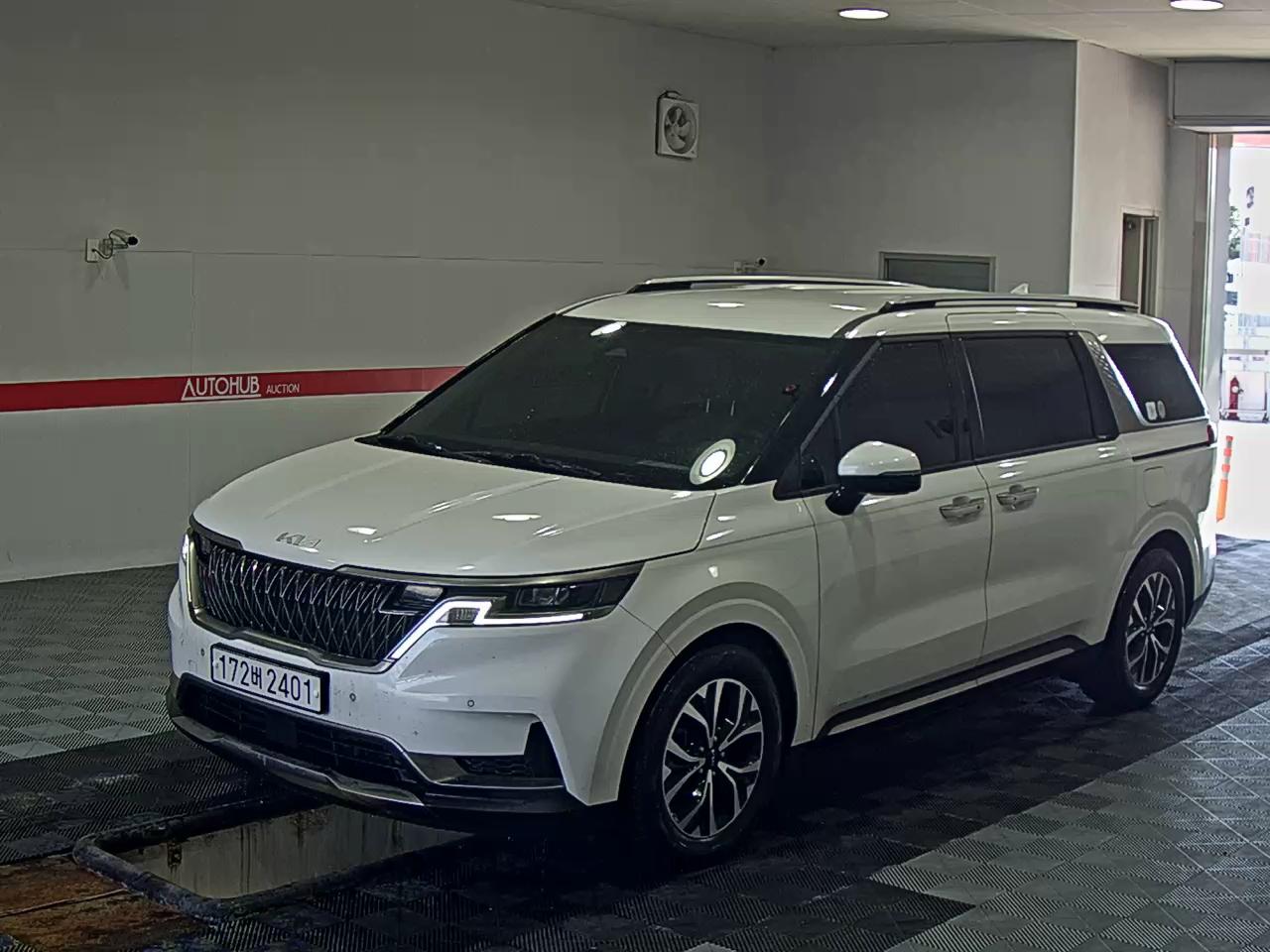 2023 - kia carnival