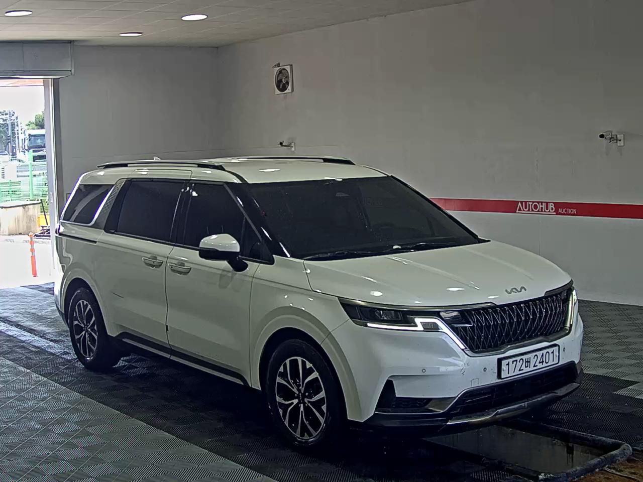 2023 - kia carnival