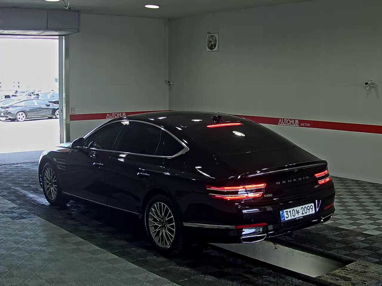 2021 - genesis g80