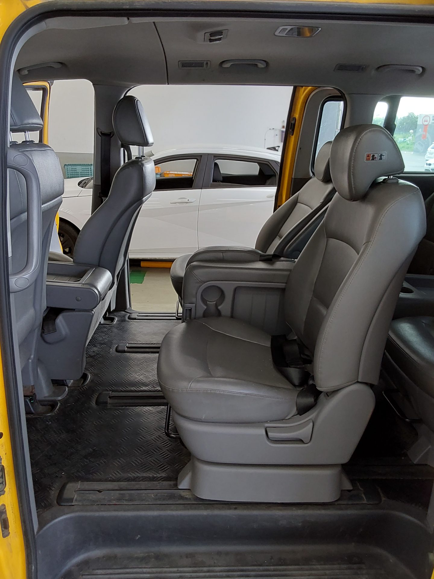 2016 - hyundai grand starex