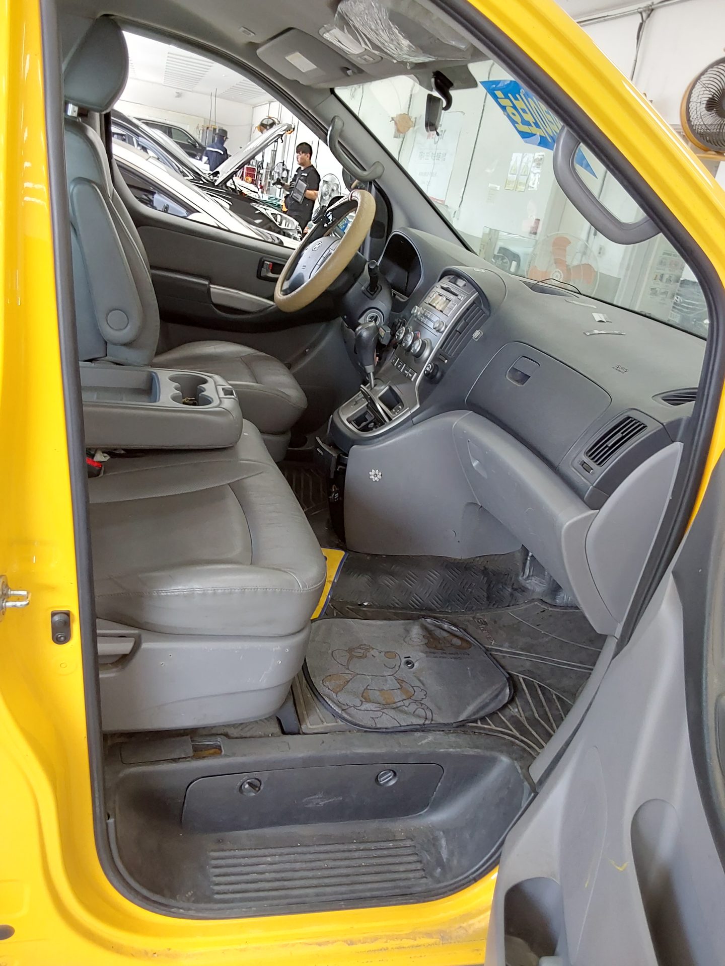 2016 - hyundai grand starex