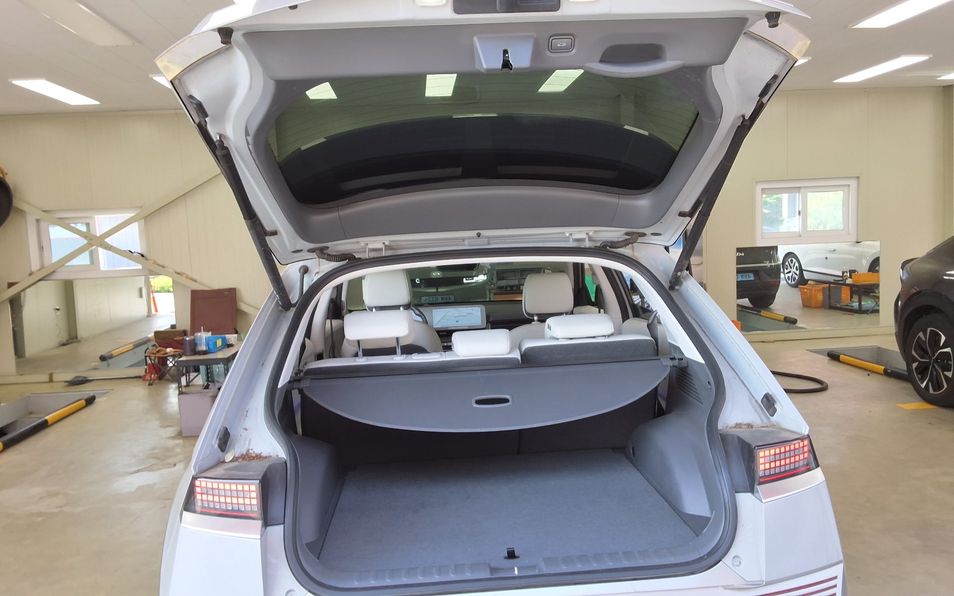2023 - hyundai ioniq