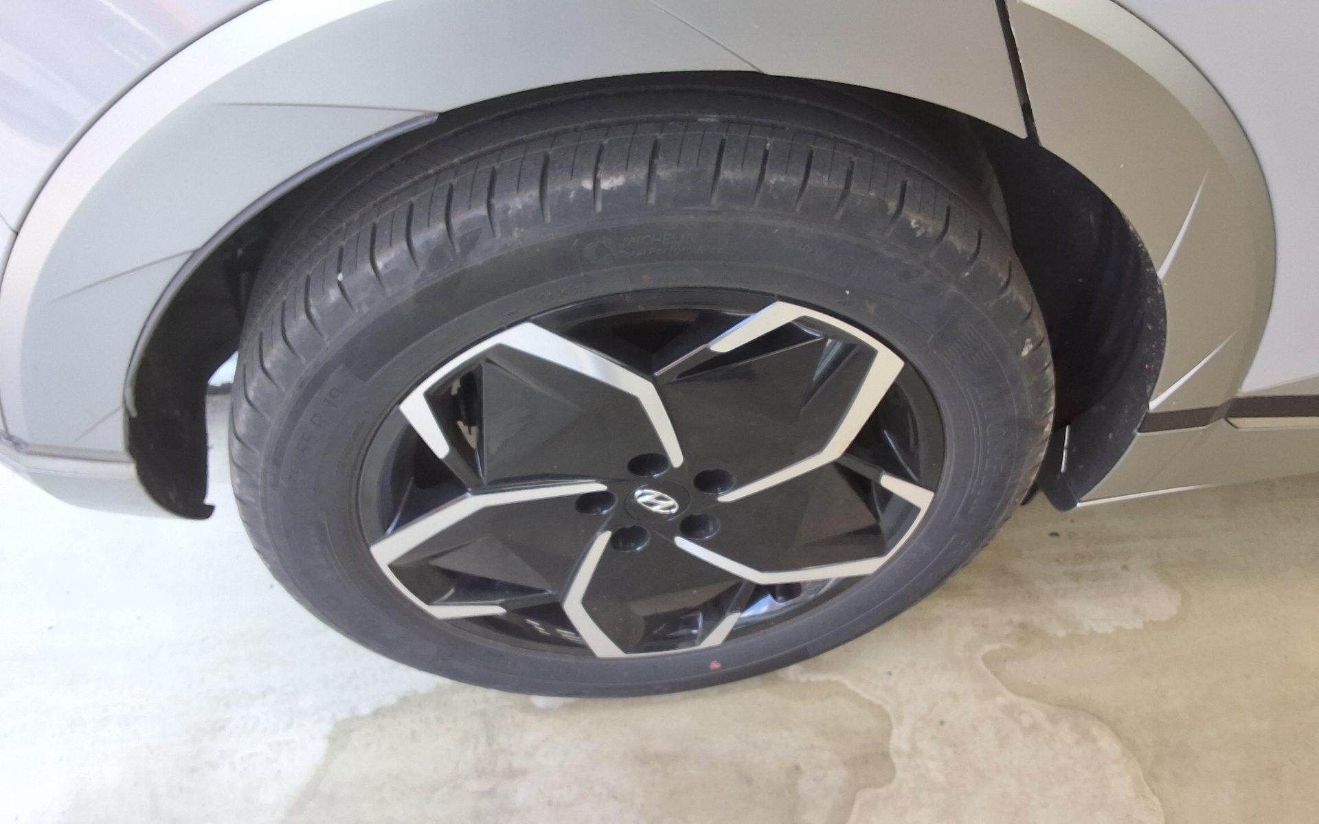 2023 - hyundai ioniq