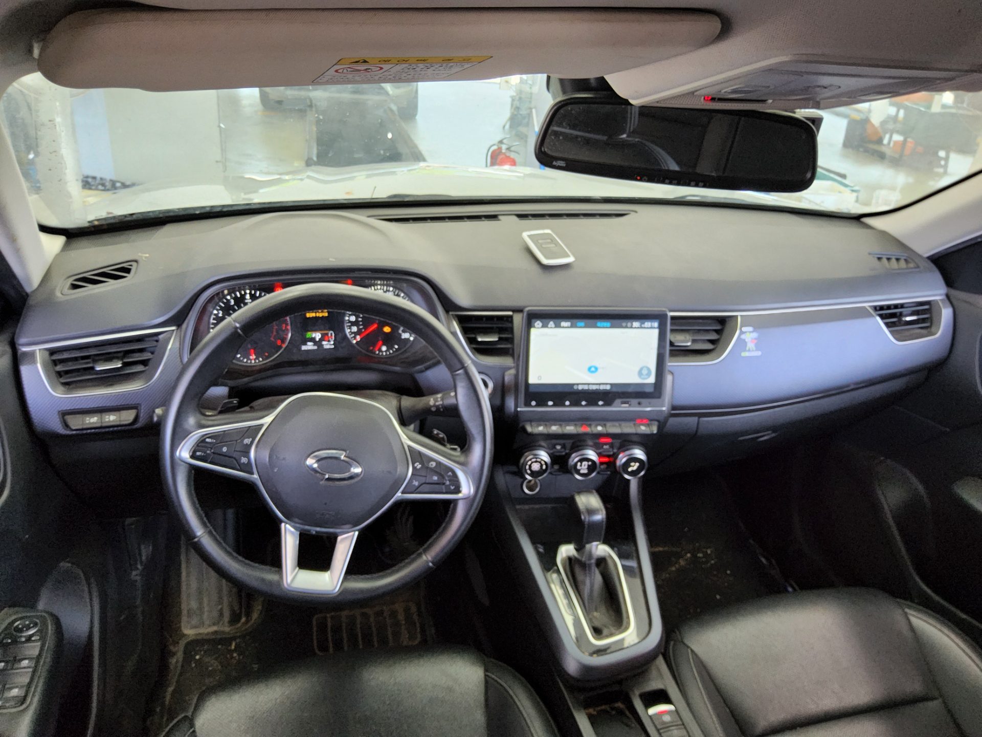 2020 - renault xm3