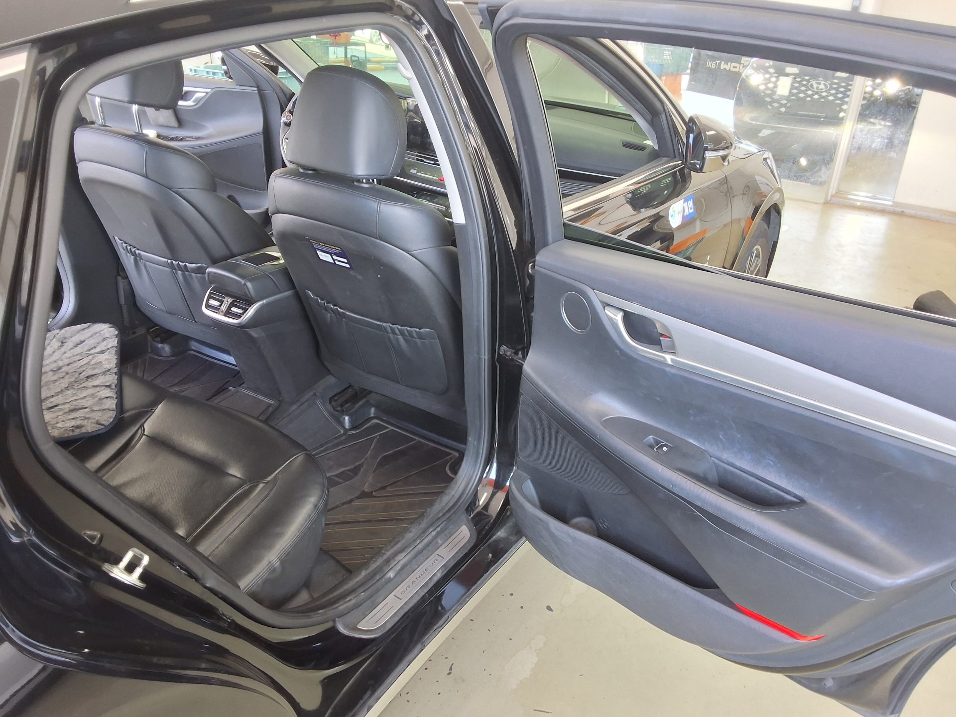 2022 - hyundai grandeur