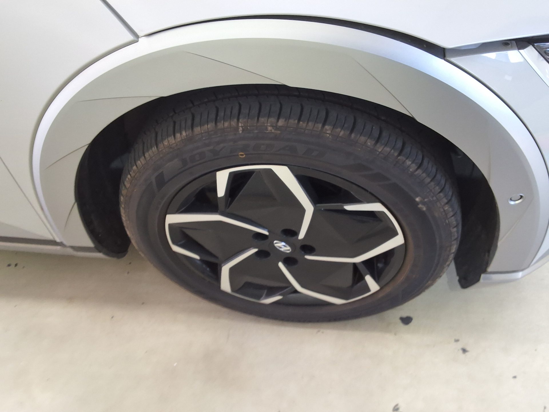 2023 - hyundai ioniq