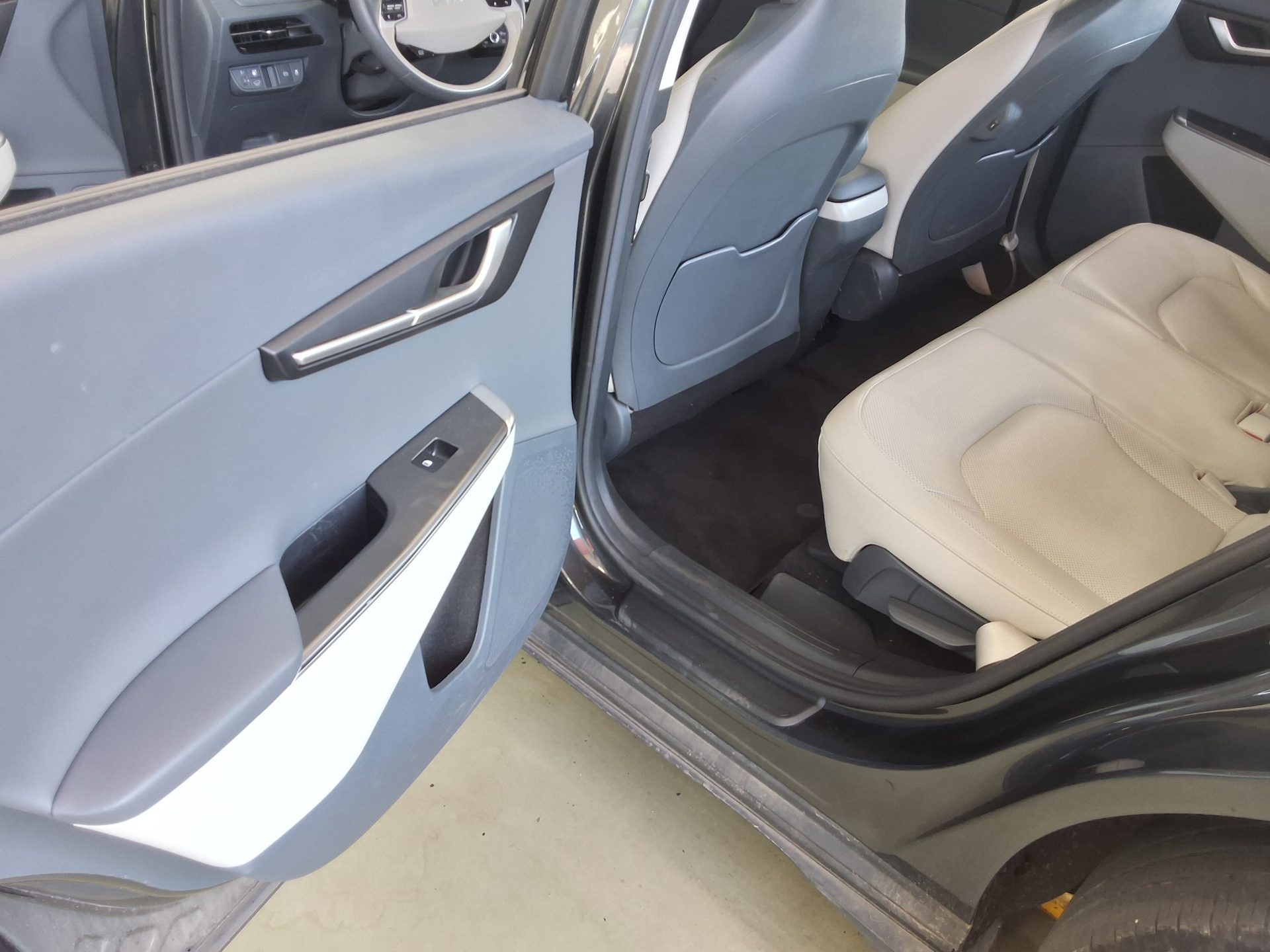 2023 - kia ev6