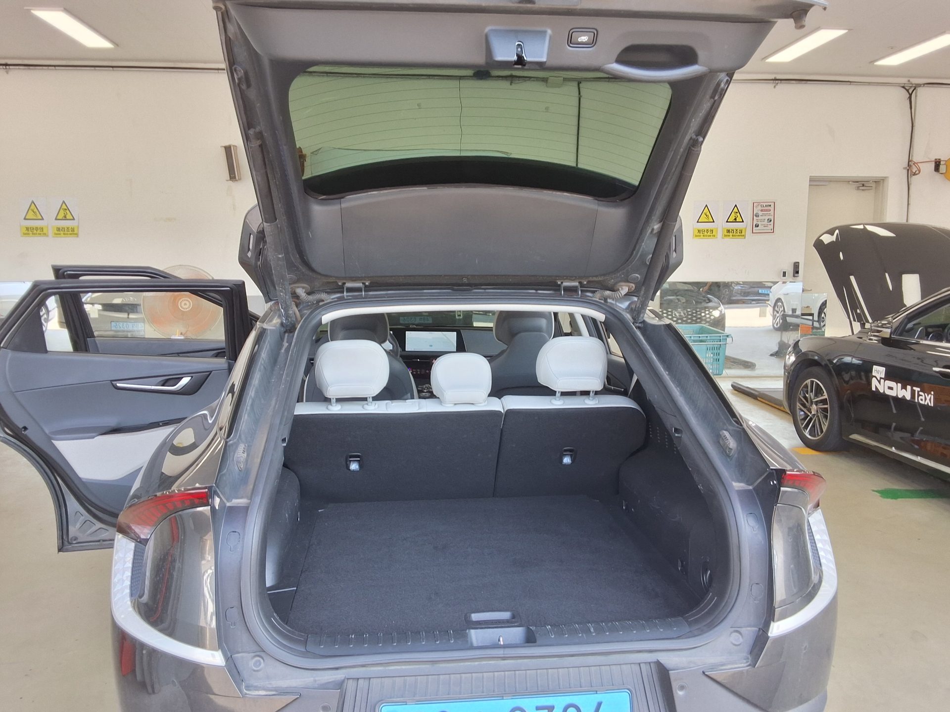 2023 - kia ev6
