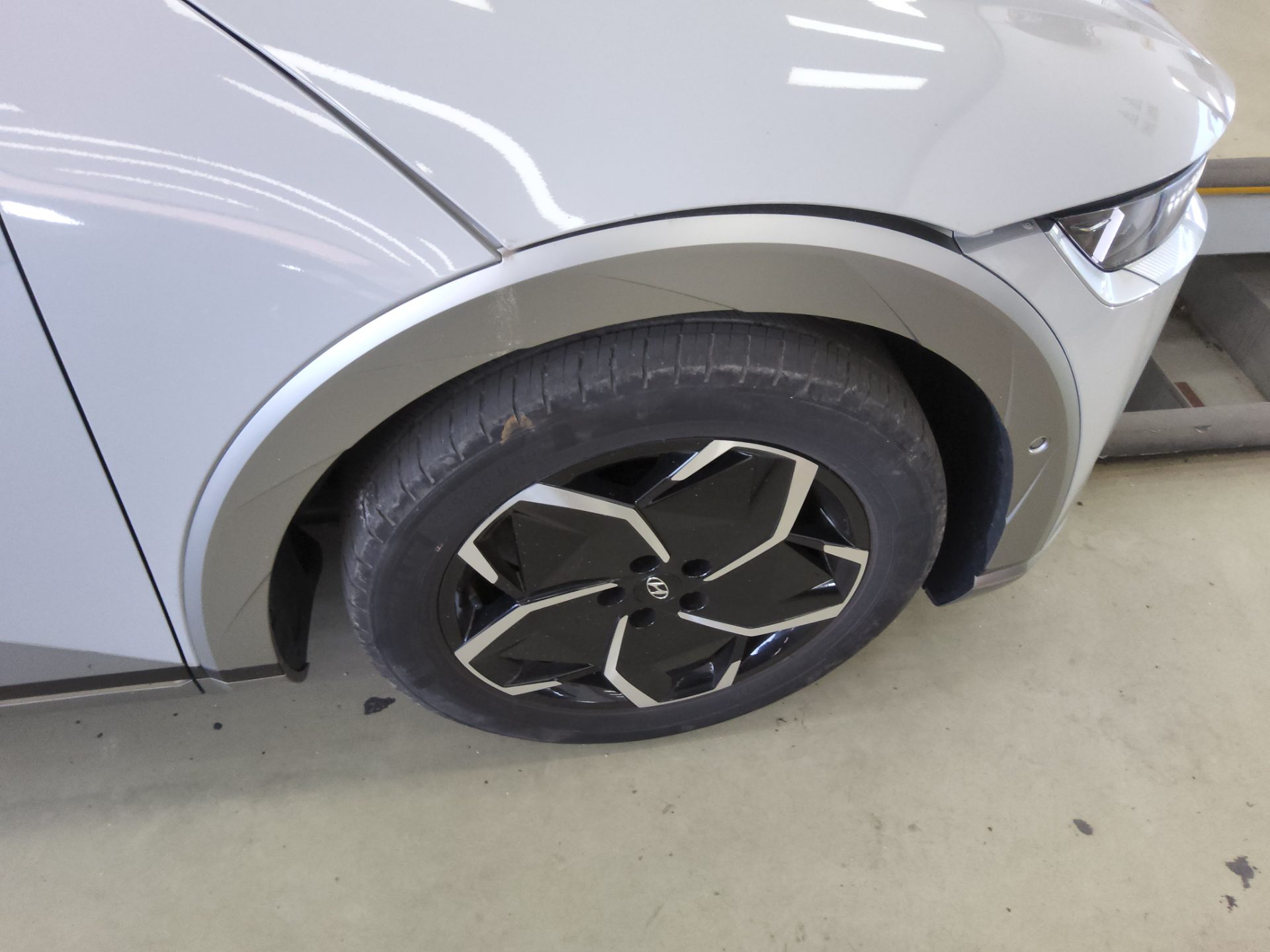 2023 - hyundai ioniq
