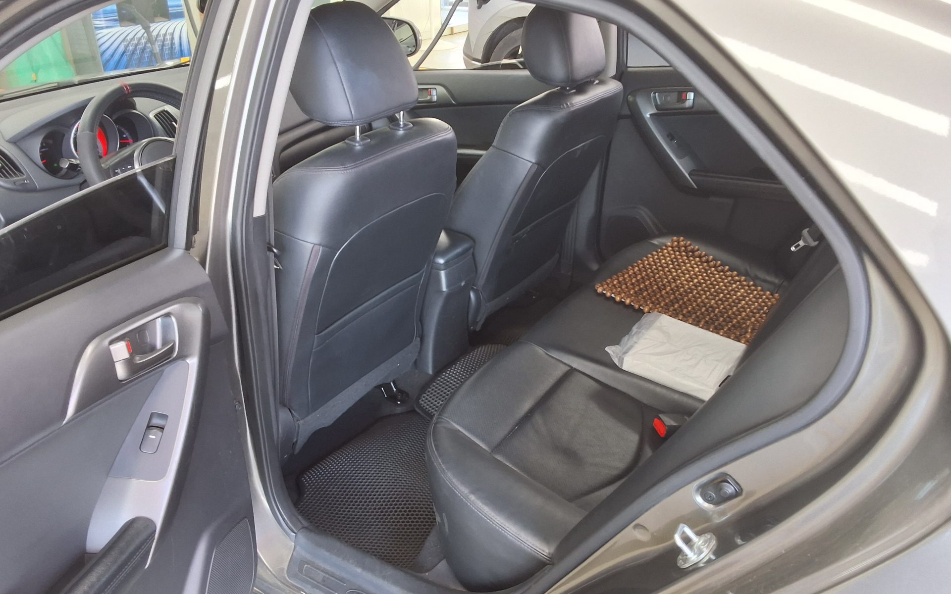 2011 - kia forte