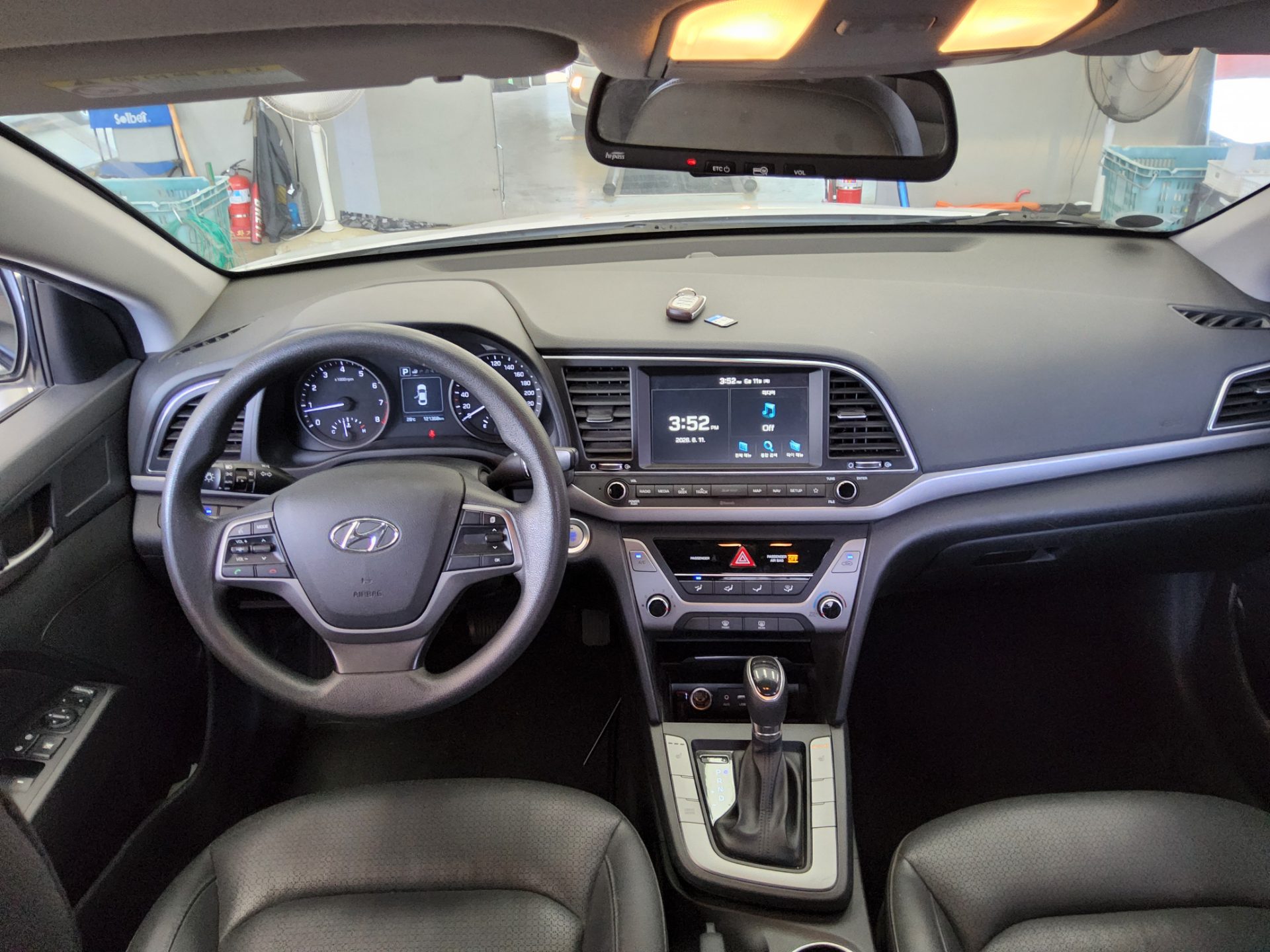 2018 - hyundai avante